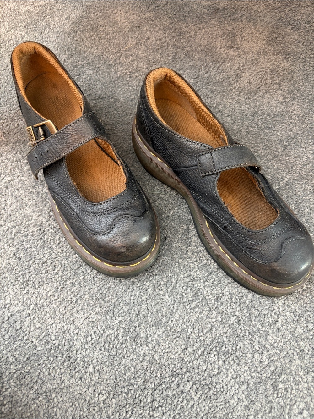 Dr. Martens Brown leather Mary Jane Casual Shoes - size 8 US